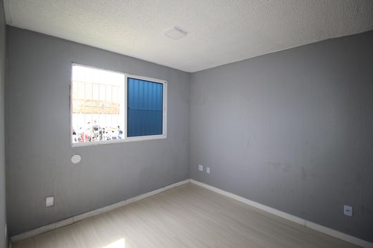 Sala de apartamento para alugar com 2 quartos, 42m² em Sarandi, Porto Alegre