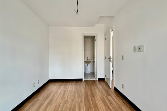 Suíte de apartamento à venda com 1 quarto, 50m² em Vila Anglo Brasileira, São Paulo