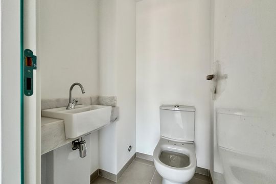 Lavabo de apartamento à venda com 1 quarto, 50m² em Vila Anglo Brasileira, São Paulo