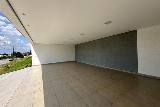 Garagem de casa de condomínio para alugar com 4 quartos, 262m² em Jardim Julio, Barueri