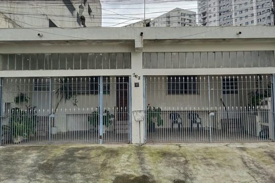 Fachada de casa à venda com 3 quartos, 150m² em Cidade Antônio Estêvão de Carvalho, São Paulo
