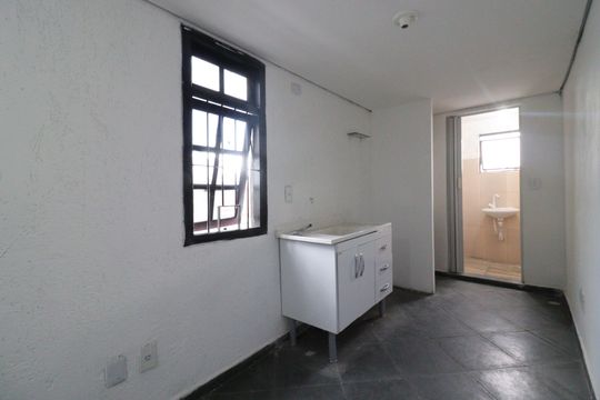 Cozinha de casa para alugar com 1 quarto, 35m² em Praça Joaniza, São Paulo