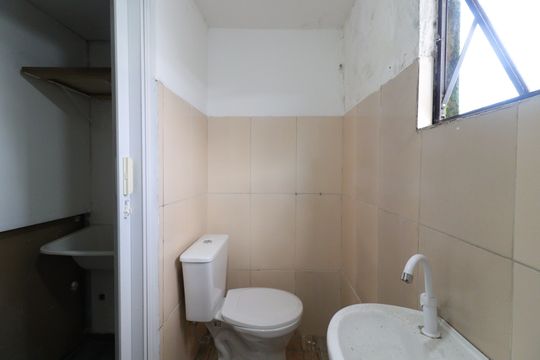 Banheiro de casa para alugar com 1 quarto, 35m² em Praça Joaniza, São Paulo