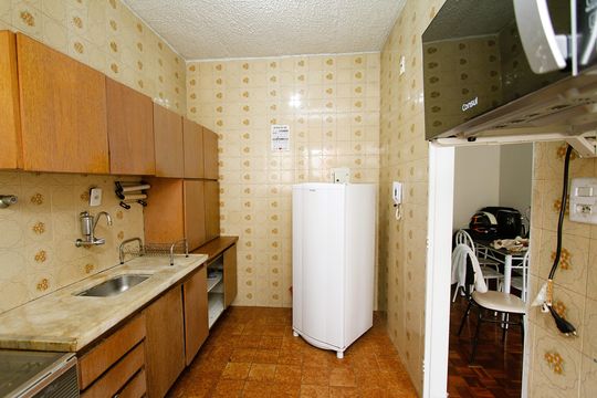 Cozinha de apartamento à venda com 2 quartos, 57m² em Padre Eustáquio, Belo Horizonte