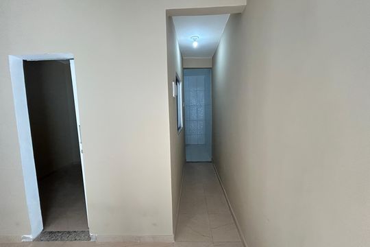 Corredor de casa para alugar com 1 quarto, 35m² em Madureira, Rio de Janeiro