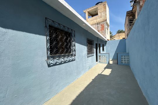 Fachada de casa para alugar com 1 quarto, 35m² em Madureira, Rio de Janeiro