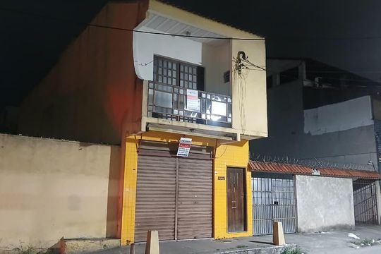 Fachada de apartamento para alugar com 1 quarto, 35m² em Centro, Mesquita