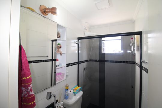 Banheiro de apartamento à venda com 2 quartos, 53m² em Santana, São Paulo