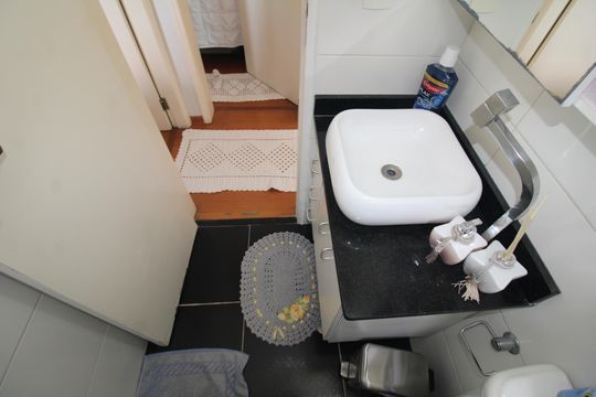 Banheiro de apartamento à venda com 2 quartos, 53m² em Santana, São Paulo