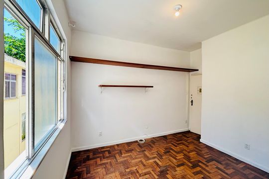 Apartamento para alugar com 1 quarto, 50m² em Copacabana, Rio de Janeiro
