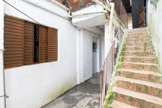 Entrada de kitnet/studio para alugar com 1 quarto, 50m² em Vila Santa Catarina, São Paulo