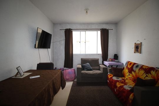 Sala de apartamento à venda com 2 quartos, 42m² em Sarandi, Porto Alegre
