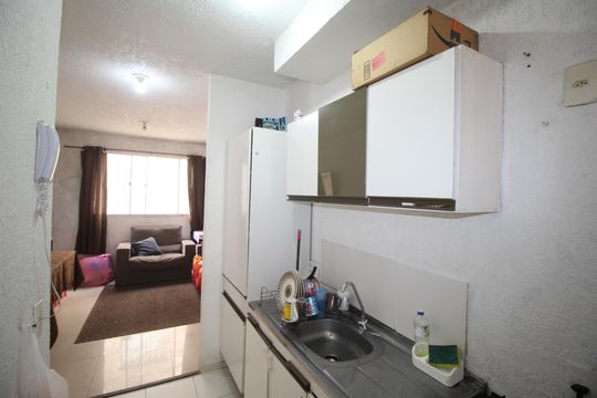 Cozinha de apartamento à venda com 2 quartos, 42m² em Sarandi, Porto Alegre