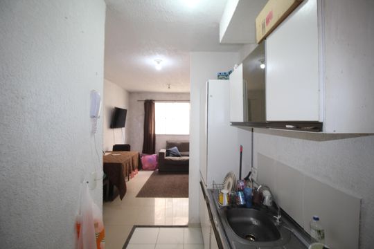 Cozinha de apartamento à venda com 2 quartos, 42m² em Sarandi, Porto Alegre