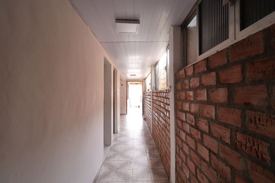 Corredor de casa à venda com 3 quartos, 125m² em Jardim Edda, São Paulo