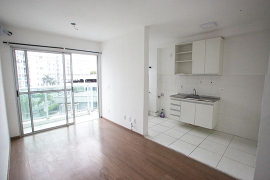 Apartamento para alugar com 2 quartos, 55m² em Pechincha, Rio de Janeiro