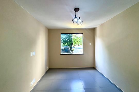 Sala de apartamento à venda com 2 quartos, 45m² em Taquara, Rio de Janeiro