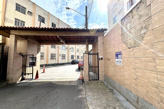 Fachada de apartamento à venda com 2 quartos, 45m² em Taquara, Rio de Janeiro