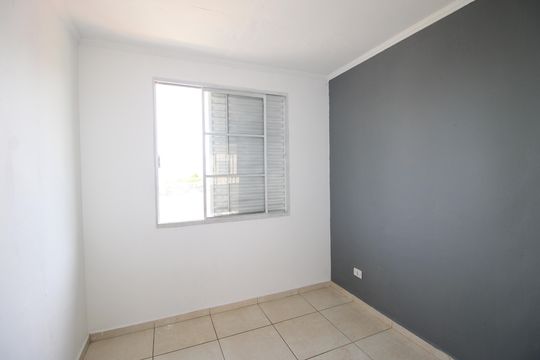 Quarto 1 de apartamento para alugar com 2 quartos, 50m² em Itaquera, São Paulo