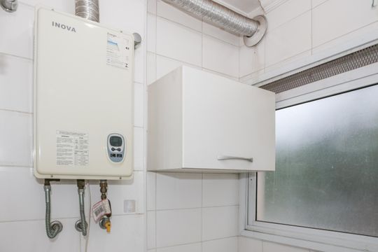 Cozinha e Área de Serviço de apartamento para alugar com 2 quartos, 57m² em Barra Funda, São Paulo