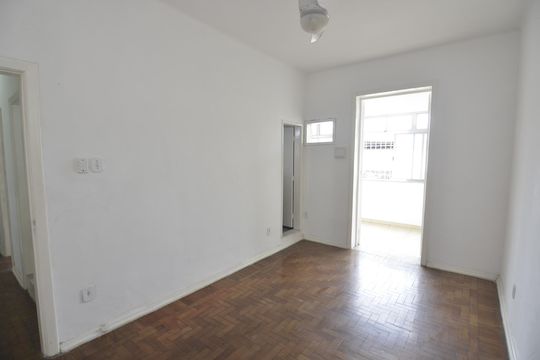 Suíte de apartamento para alugar com 2 quartos, 85m² em Benfica, Rio de Janeiro
