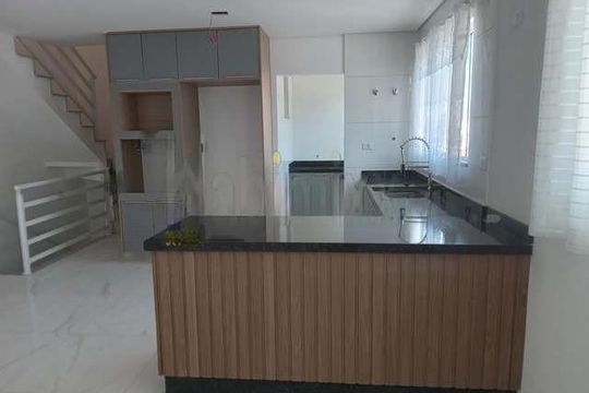 Casa à venda com 3 quartos, 129m² em Vila Metalúrgica, Santo André