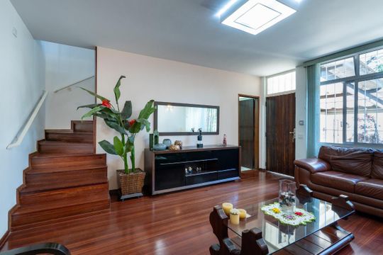 Casa à venda com 3 quartos, 152m² em Parque Colonial, São Paulo