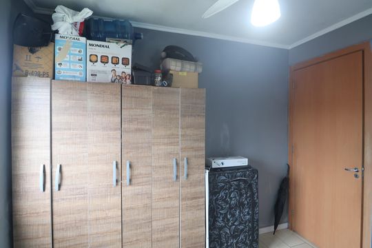 Quarto 1 de apartamento à venda com 2 quartos, 48m² em Olaria, Canoas