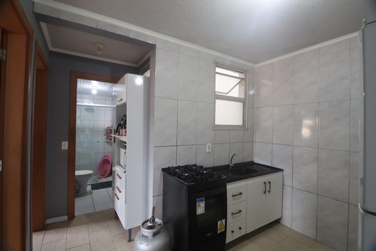 Cozinha e Área de Serviço de apartamento à venda com 2 quartos, 48m² em Olaria, Canoas