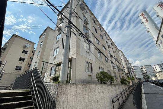 Fachada do bloco de apartamento para alugar com 2 quartos, 40m² em Madureira, Rio de Janeiro