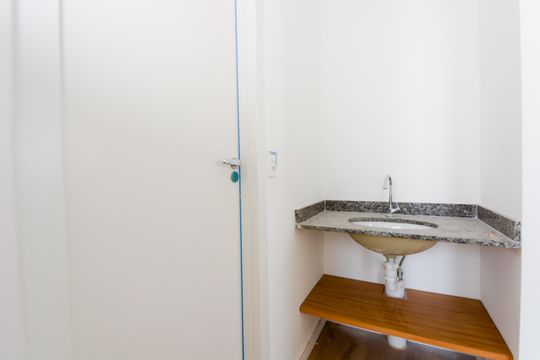 Banheiro de apartamento para alugar com 2 quartos, 40m² em Centro, Guarulhos