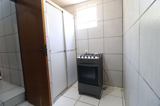 Cozinha de casa para alugar com 2 quartos, 60m² em Bom Jesus, Uberlândia