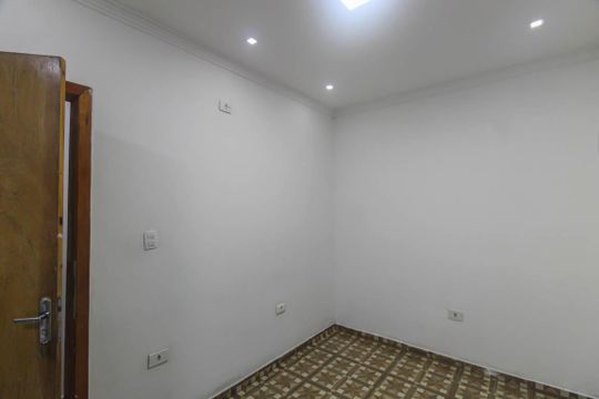 Casa para alugar com 2 quartos, 125m² em Jardim Nova Vitoria I, São Paulo