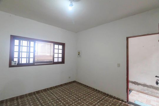 Casa para alugar com 2 quartos, 125m² em Jardim Nova Vitoria I, São Paulo