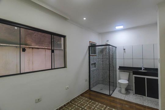 Casa para alugar com 2 quartos, 125m² em Jardim Nova Vitoria I, São Paulo