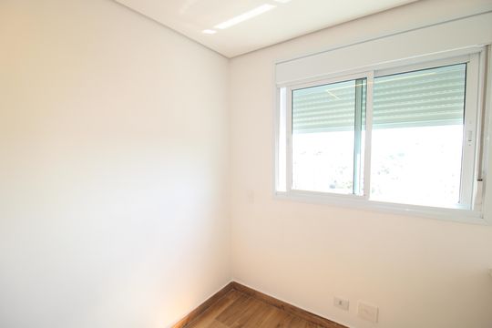 Quarto 2 de apartamento para alugar com 2 quartos, 55m² em Santa Teresinha, São Paulo