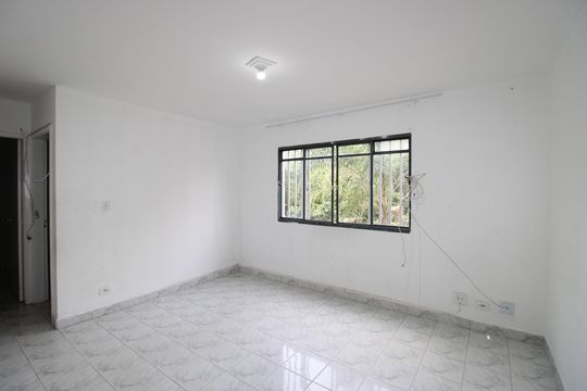 Apartamento para alugar com 2 quartos, 50m² em Vila Carmosina, São Paulo