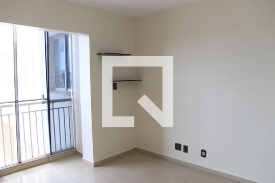 Sala de apartamento à venda com 3 quartos, 76m² em Setor Goiânia 2, Goiânia