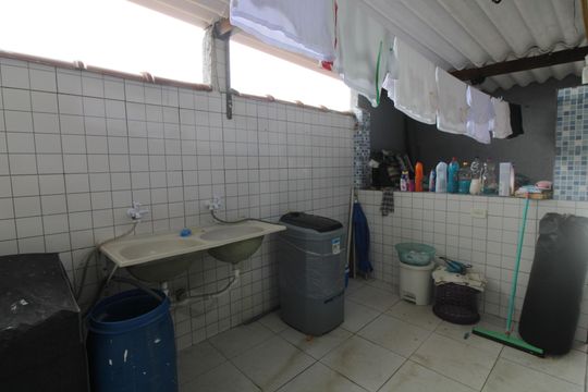 Área de Serviço de casa para alugar com 3 quartos, 90m² em Parque Cisper, São Paulo