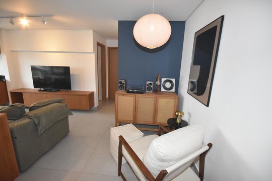 Sala de apartamento à venda com 2 quartos, 62m² em Jardim Torres Sao Jose, Jundiaí