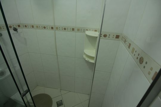 Banheiro de apartamento para alugar com 3 quartos, 146m² em José Menino, Santos
