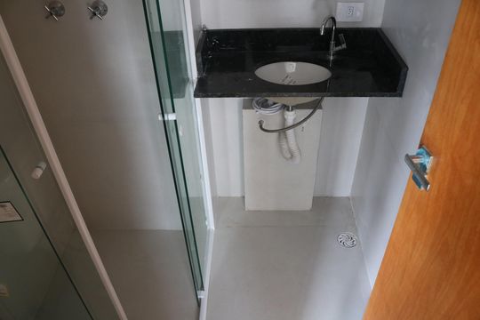 Banheiro de apartamento para alugar com 2 quartos, 36m² em Pompeia, São Paulo