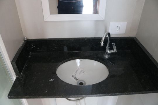 Banheiro de apartamento para alugar com 2 quartos, 36m² em Pompeia, São Paulo