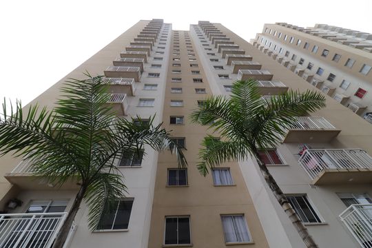 Fachada do bloco de apartamento para alugar com 2 quartos, 37m² em Socorro, São Paulo