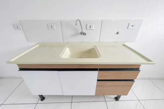 Cozinha e Área de Serviço de casa para alugar com 2 quartos, 40m² em Padroeira, Osasco