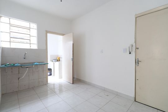 Cozinha de apartamento para alugar com 2 quartos, 70m² em Lapa, São Paulo