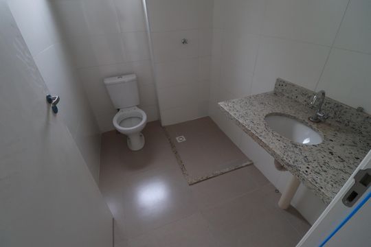 Banheiro  de apartamento para alugar com 2 quartos, 55m² em Dom Bernardo Jose Mielle, Ribeirão Preto