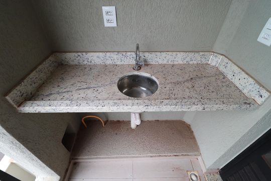 Varanda  de apartamento para alugar com 2 quartos, 55m² em Dom Bernardo Jose Mielle, Ribeirão Preto