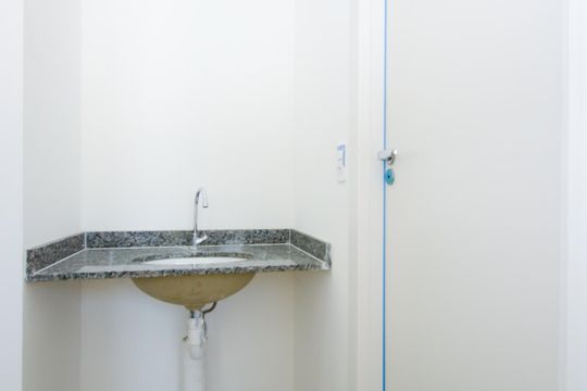 Banheiro de apartamento para alugar com 2 quartos, 38m² em Centro, Guarulhos