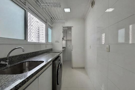 Área de Serviço de apartamento à venda com 4 quartos, 154m² em Jardim Caravelas, São Paulo